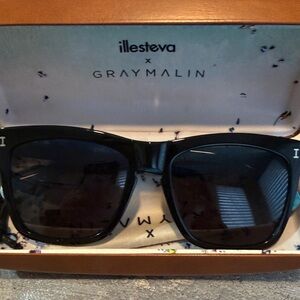 Illesteva x Gray Malin Black Sunglasses- women los feliz